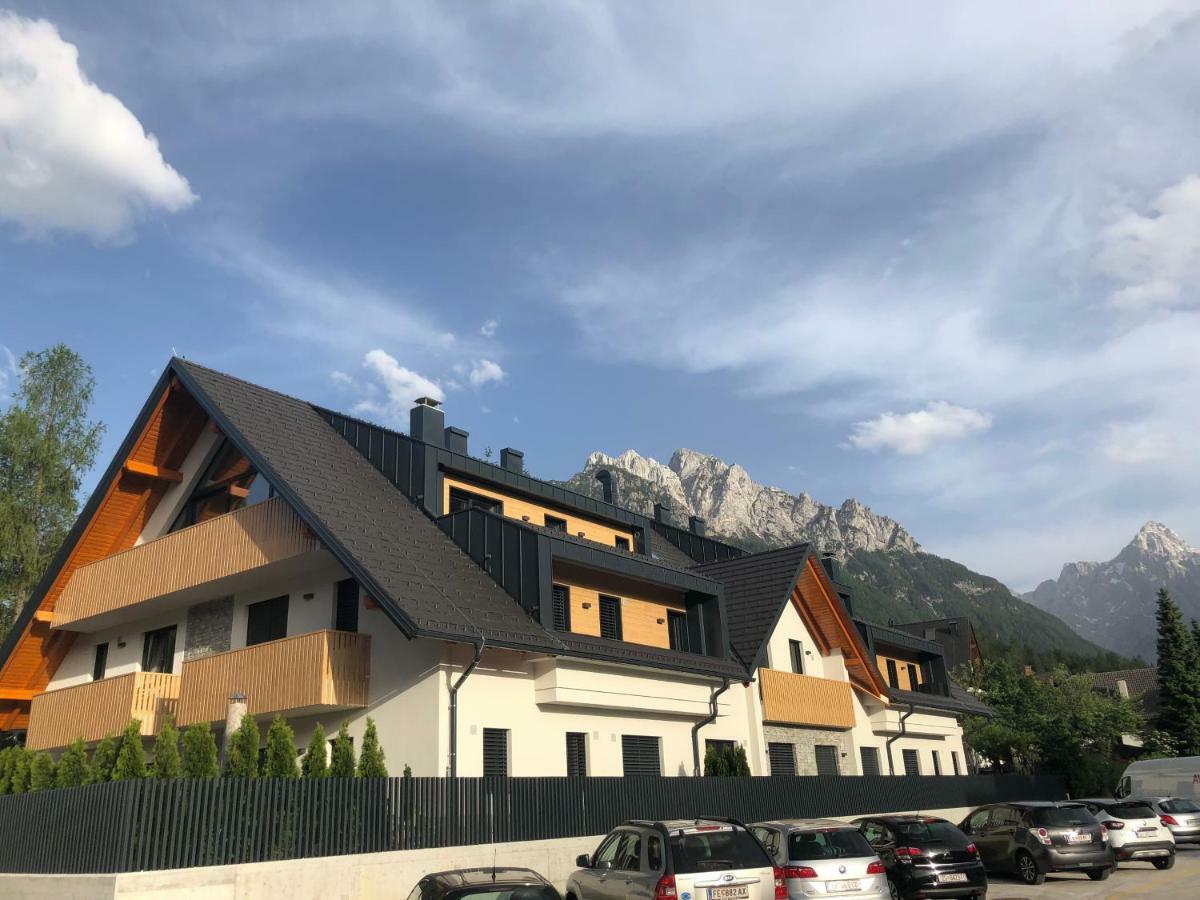 VILA Mojca - APARTMENT PERIDOT Kranjska Gora Exterior foto